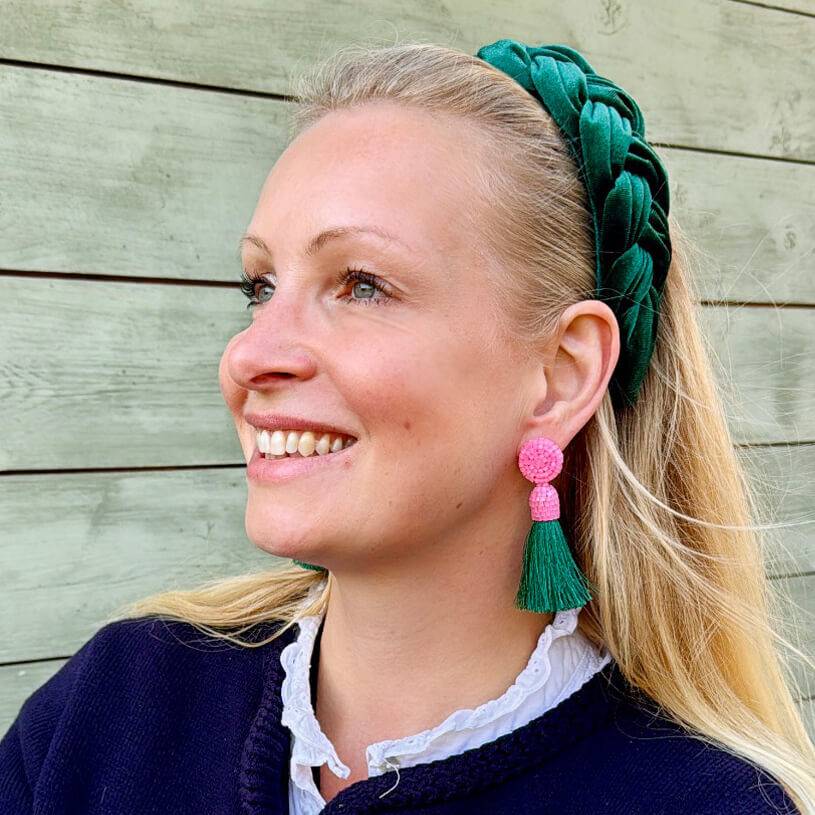 SchwesterSchwester Extravagante Perlen-Quastenohrringe in Rosa und Dunkelgrün Wochenangebot