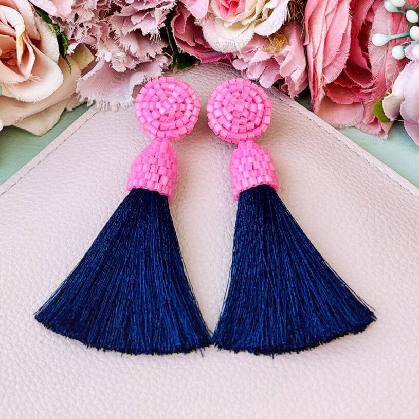SchwesterSchwester Set aus rosa-dunkelblauen Perlen-Quastenohrringen und Samt-Haarreif in Dunkelblau Kostenlose Rückgabe