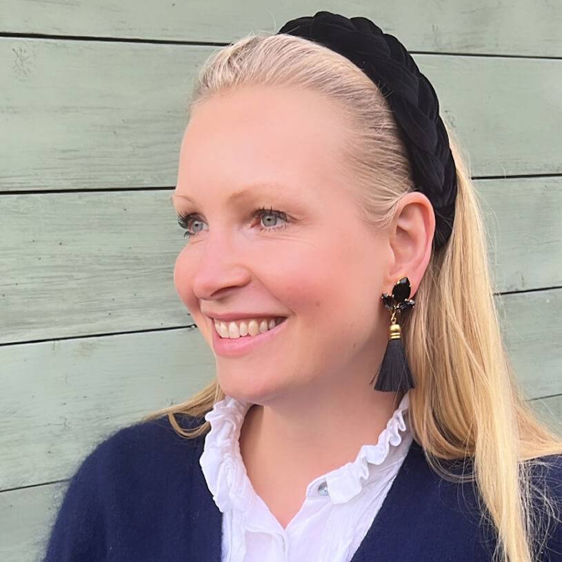 SchwesterSchwester Glitzernde Ohrstecker in Schwarz mit edler Quaste von AmuseToi Saisonschlussverkauf