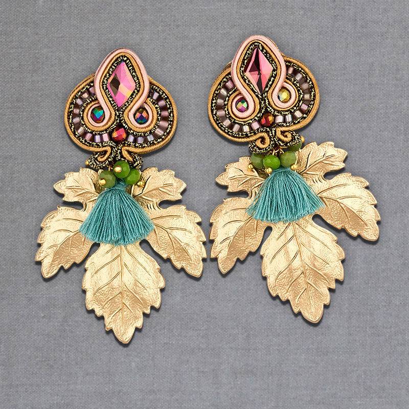 SchwesterSchwester Rosafarbene Soutache-Ohrstecker kleinen hellblauen Quasten und goldenen Blättern Online Outlet