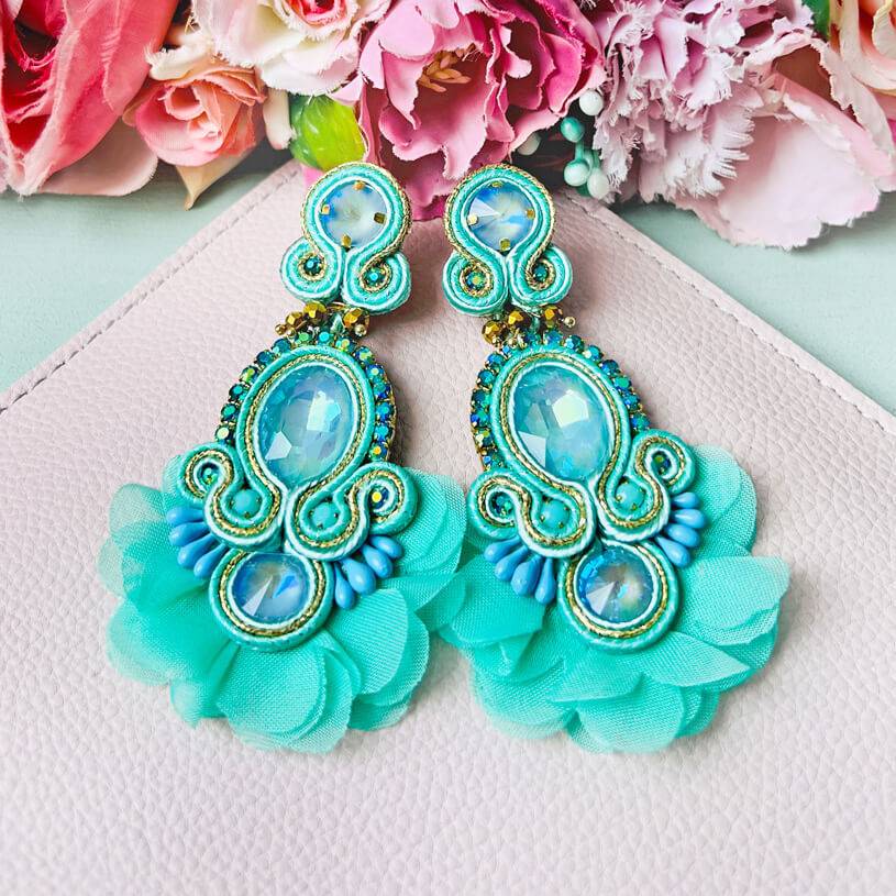 SchwesterSchwester Außergewöhnliche Soutache-Ohrringe in Türkis Kauf eins, bekomm eins gratis