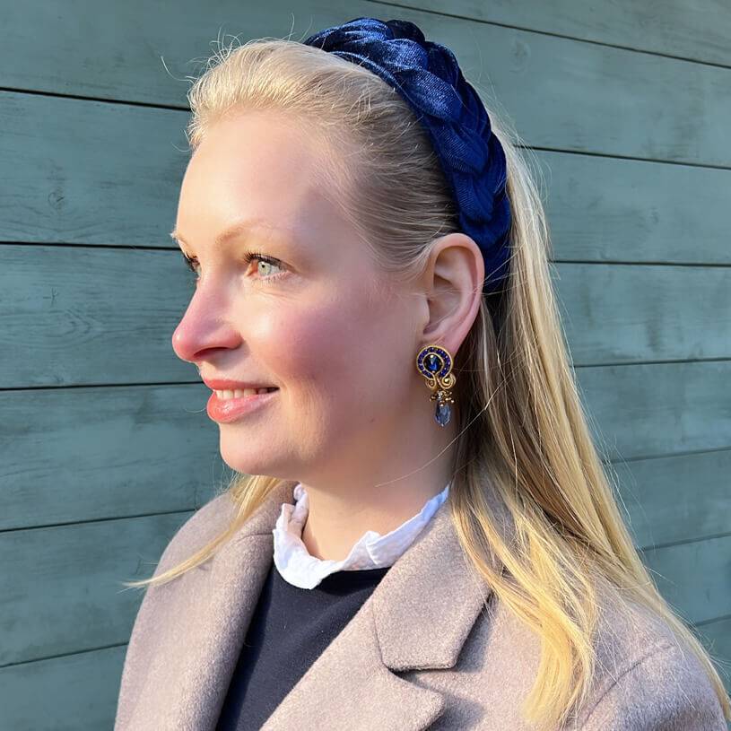 SchwesterSchwester Hübsche Soutache-Ohrstecker mit blauen Kristallen und Tropfen Letzter Tag